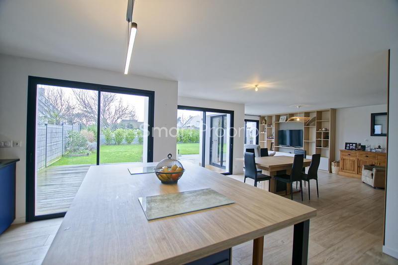 Maison - 106 m² - 6 pièces