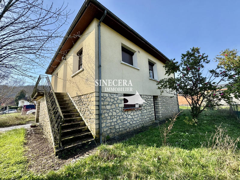 Maison traditionnelle - 77 m² - 4 pièces