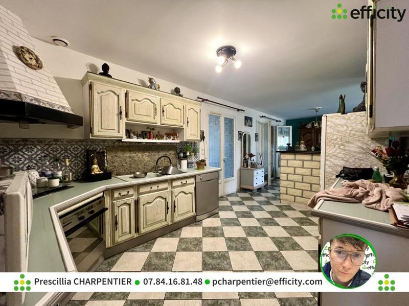 Pavillon - 180 m² - 6 pièces