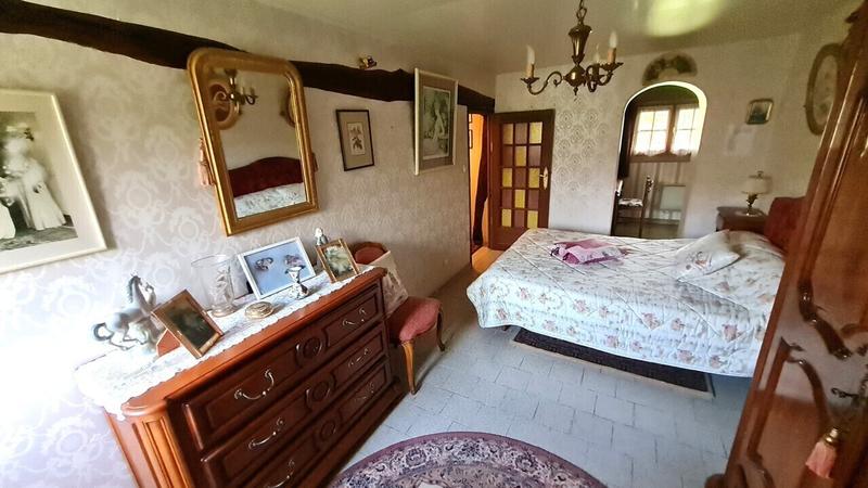 Maison - 170 m² - 9 pièces