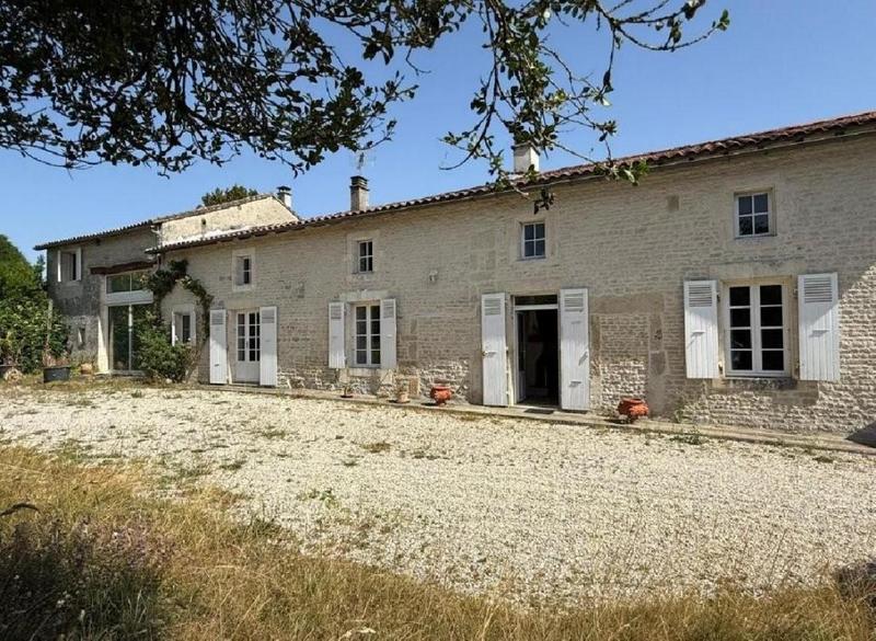 Maison - 161 m² - 7 pièces