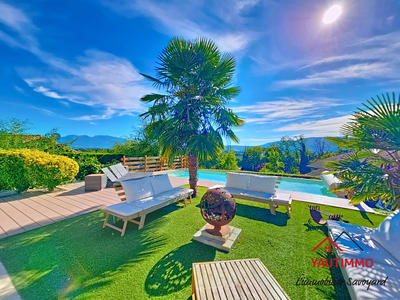 Maison - 203 m² - 7 pièces