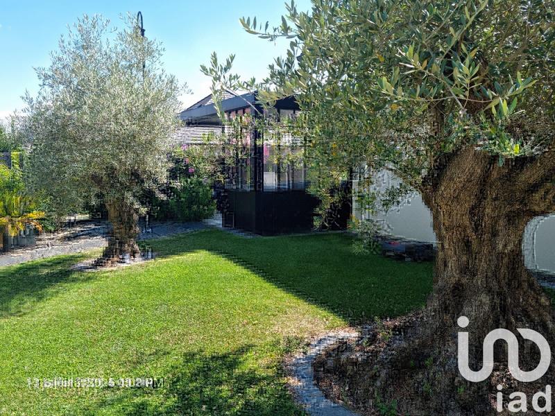 Maison - 210 m² - 7 pièces