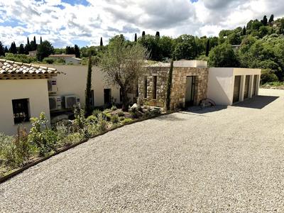 Villa - 140 m² - 6 pièces