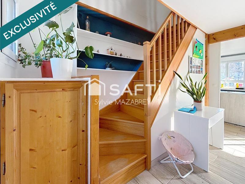 Maison - 90 m² - 5 pièces