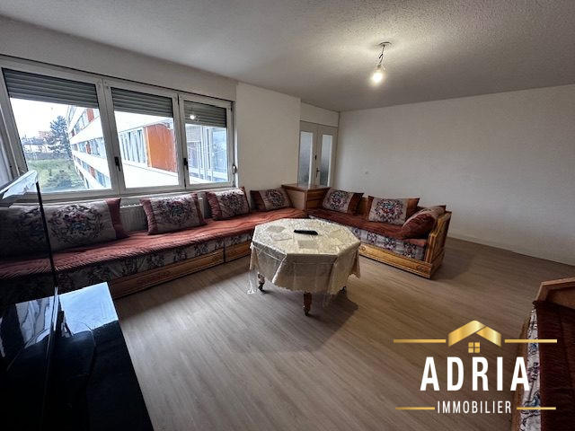 Appartement - 95 m² - 5 pièces