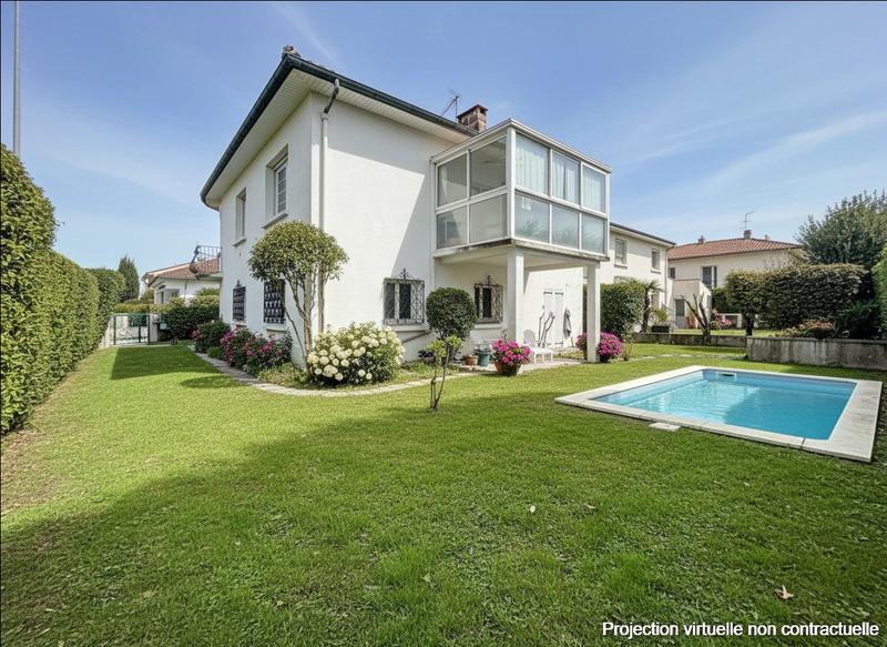 Maison - 140 m² - 6 pièces