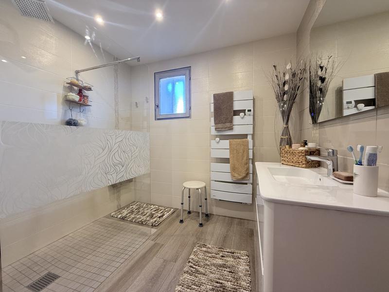 Maison traditionnelle - 111 m² - 4 pièces