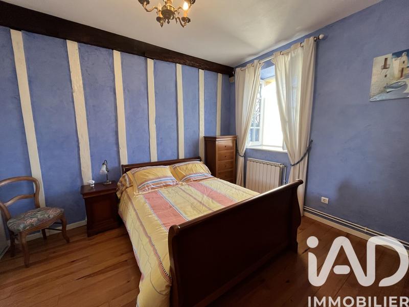 Maison - 200 m² - 8 pièces