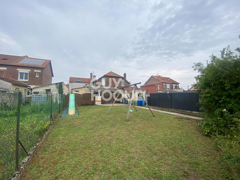 Maison - 110 m² - 6 pièces