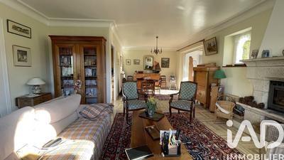 Maison - 187 m² - 8 pièces