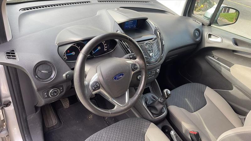 Ford Tourneo 1.0 EcoBoost 100 Titanium - Entretien constructeur