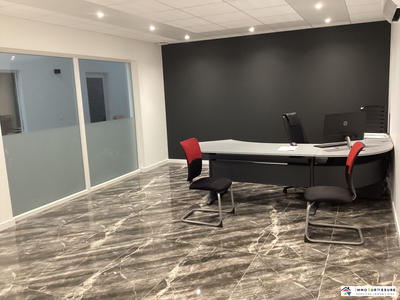 Bureau - 46 m² - 1 pièce