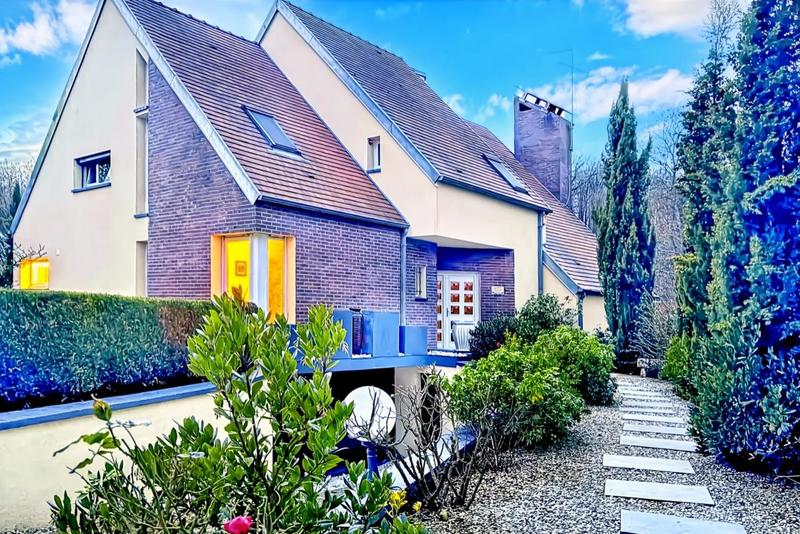 Maison d'architecte - 205 m² - 8 pièces