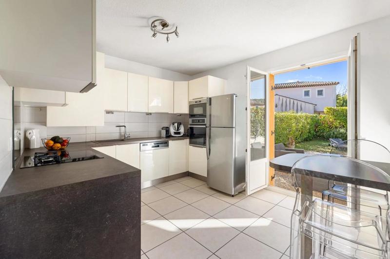 Maison - 98 m² - 4 pièces