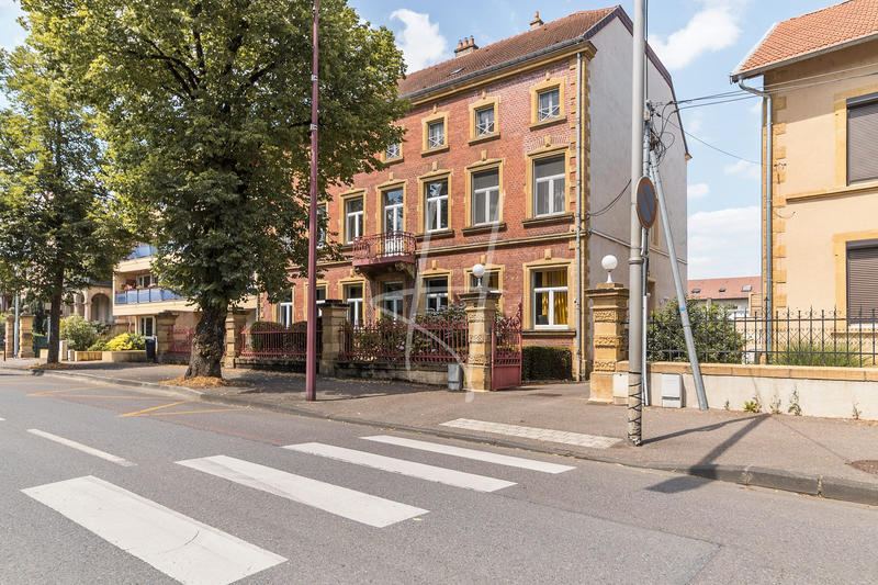 Appartement - 160 m² - 5 pièces