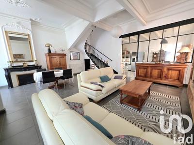 Maison de ville - 270 m² - 10 pièces