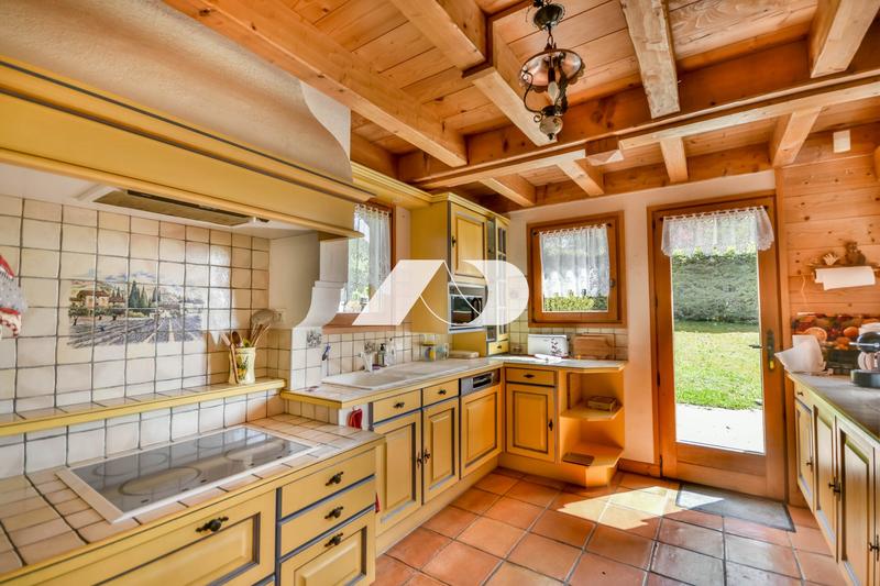 Châlet - 161 m² - 6 pièces