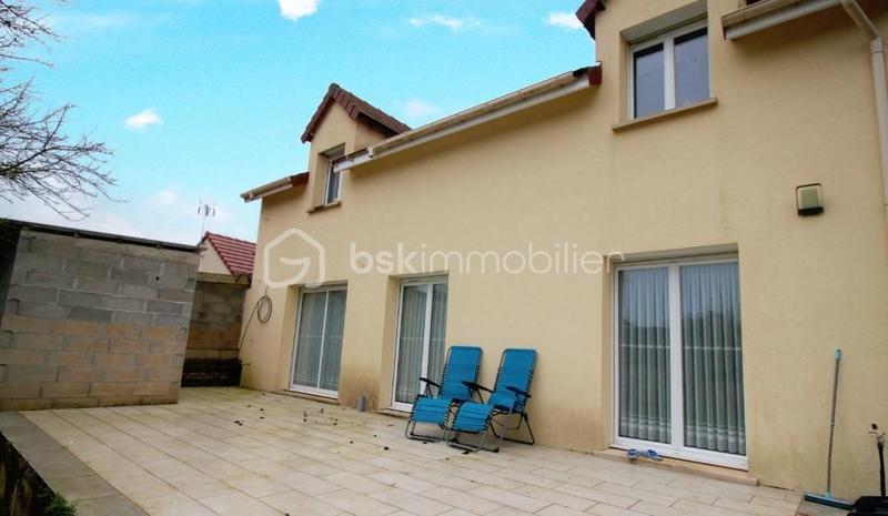 Maison - 165 m² - 7 pièces