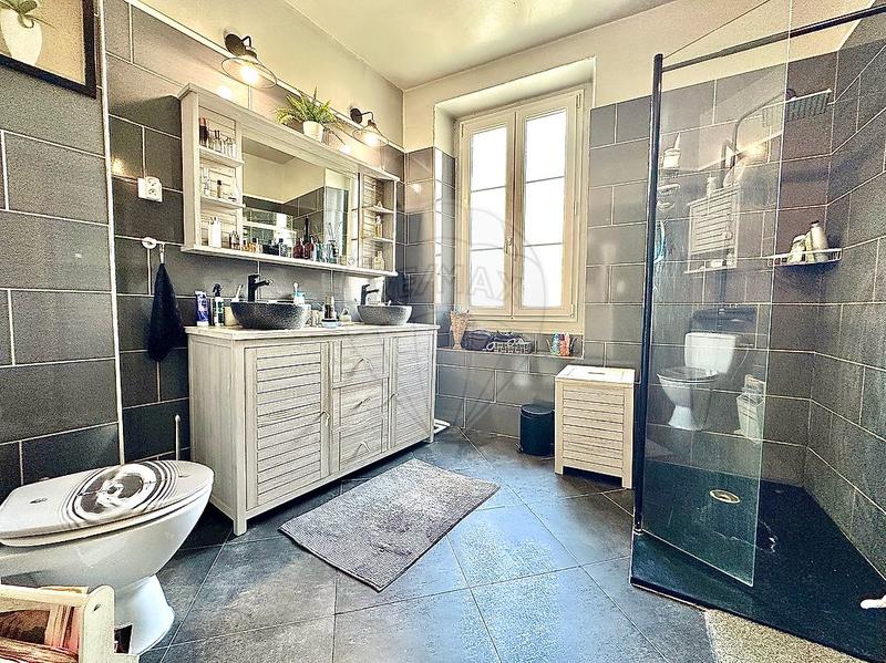 Maison - 120 m² - 7 pièces