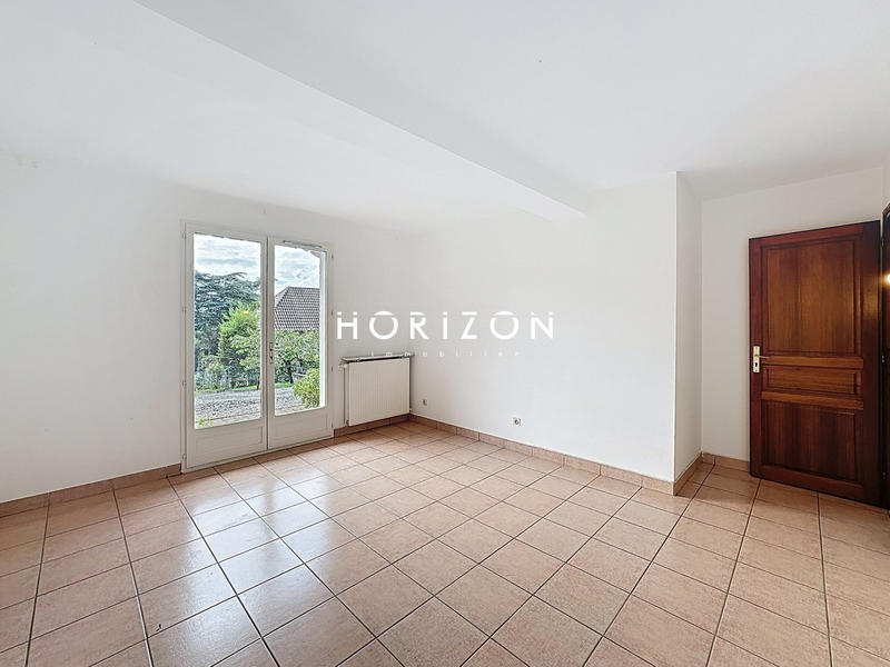 Maison - 224 m² - 7 pièces