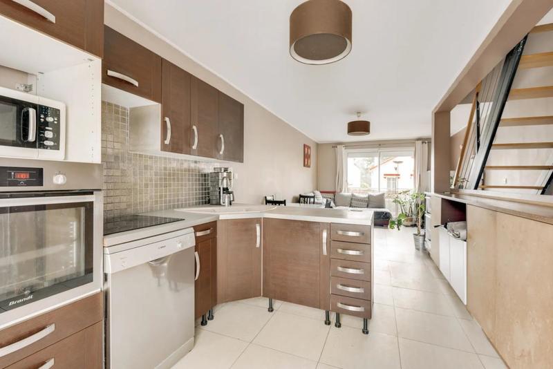 Maison - 178 m² - 8 pièces