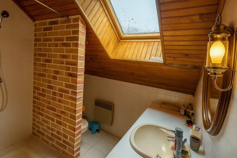 Maison - 210 m² - 7 pièces