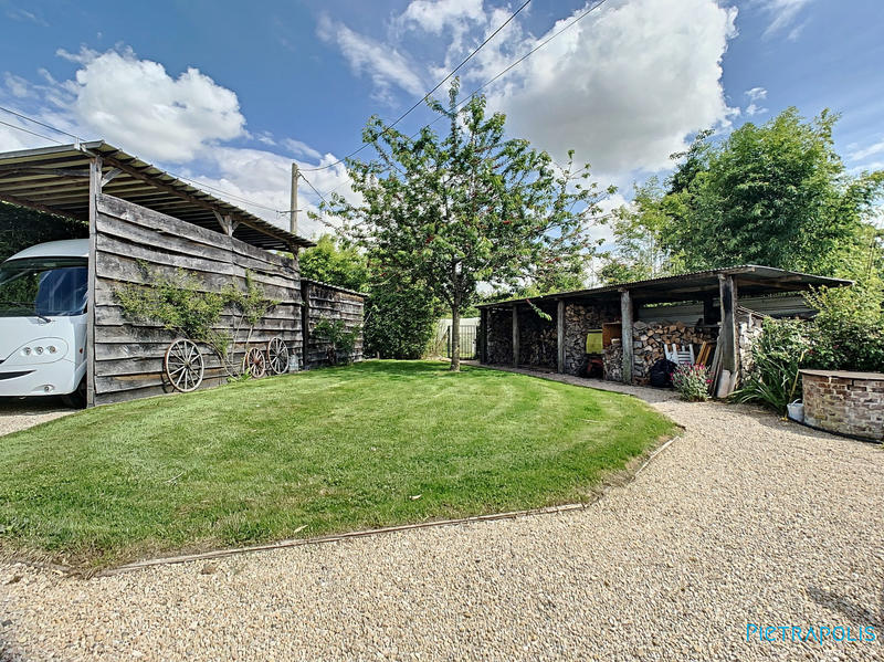 Maison - 187 m² - 8 pièces