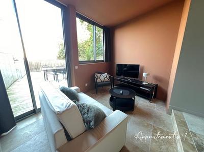 Immeuble - 110 m² - 6 pièces