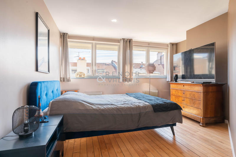 Appartement - 147 m² - 6 pièces