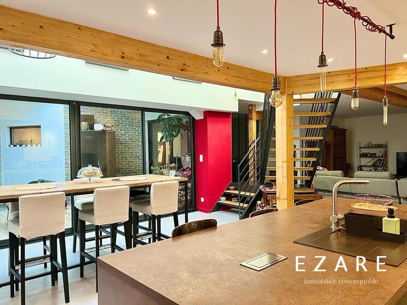 Appartement - 198 m² - 7 pièces