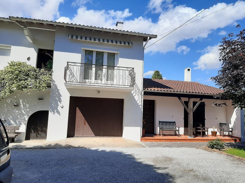 Maison - 155 m² - 6 pièces