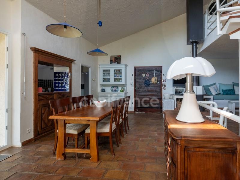 Maison - 157 m² - 7 pièces