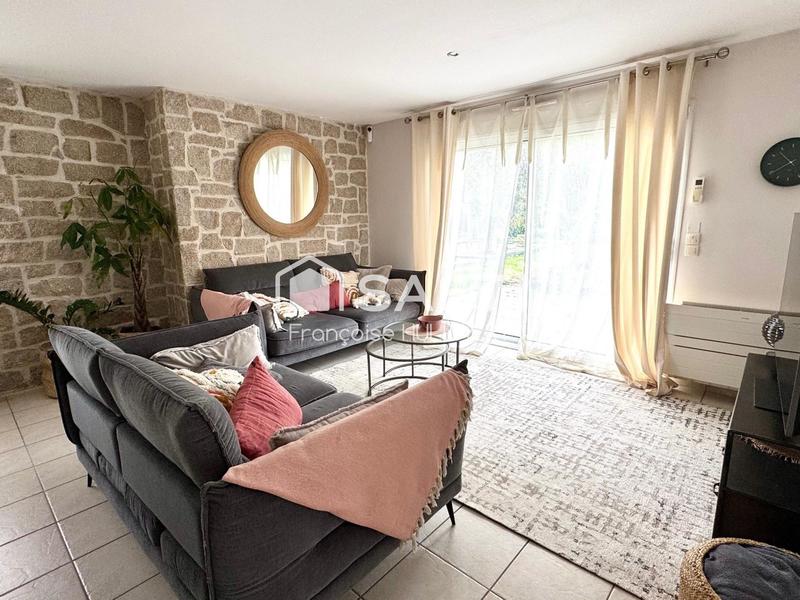 Maison - 199 m² - 7 pièces