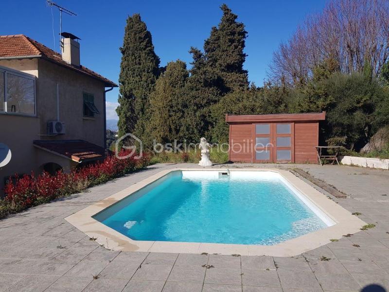 Villa - 149 m² - 8 pièces