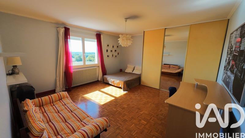 Maison - 210 m² - 5 pièces