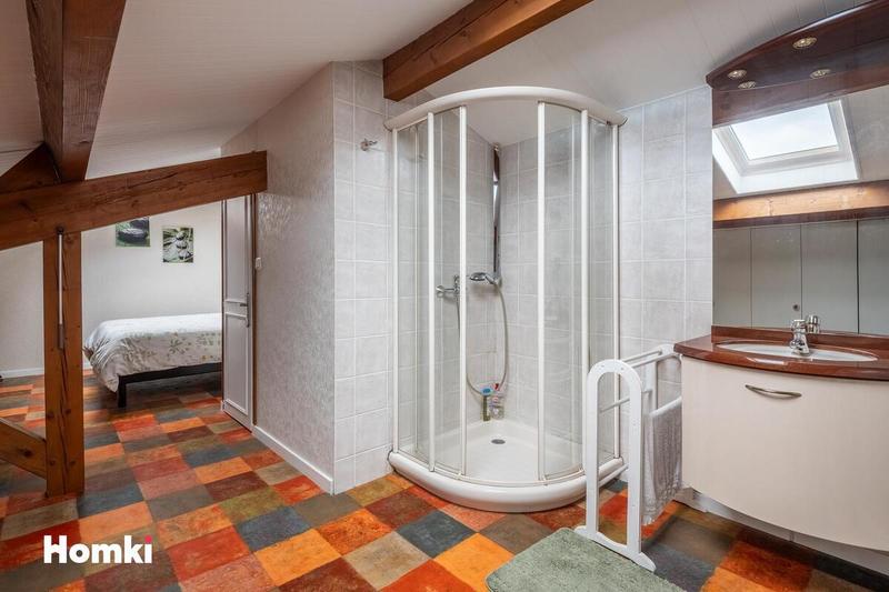 Maison - 140 m² - 6 pièces