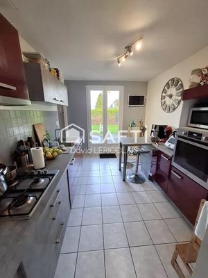 Maison - 80 m² - 5 pièces