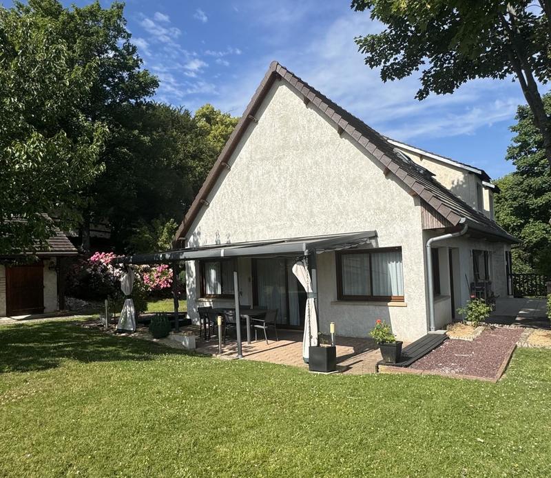 Maison - 167 m² - 7 pièces