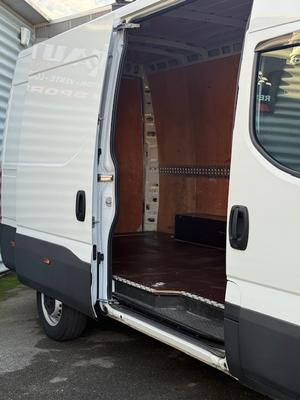 Iveco Daily V (2) 3.0 35c18ha8 V12 H3 176cv