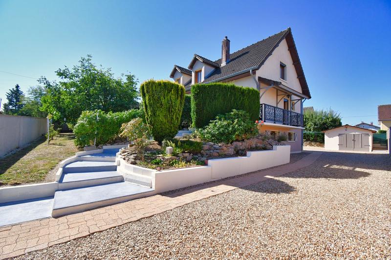 Maison - 142 m² - 5 pièces