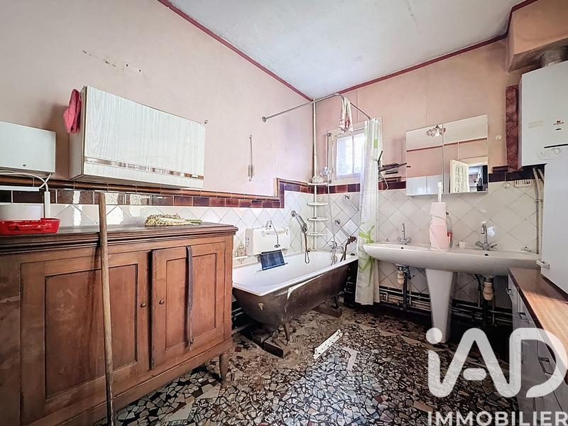 Maison - 203 m² - 10 pièces