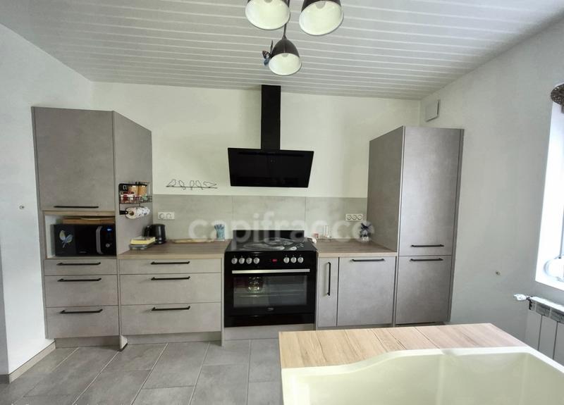 Maison - 149 m² - 6 pièces