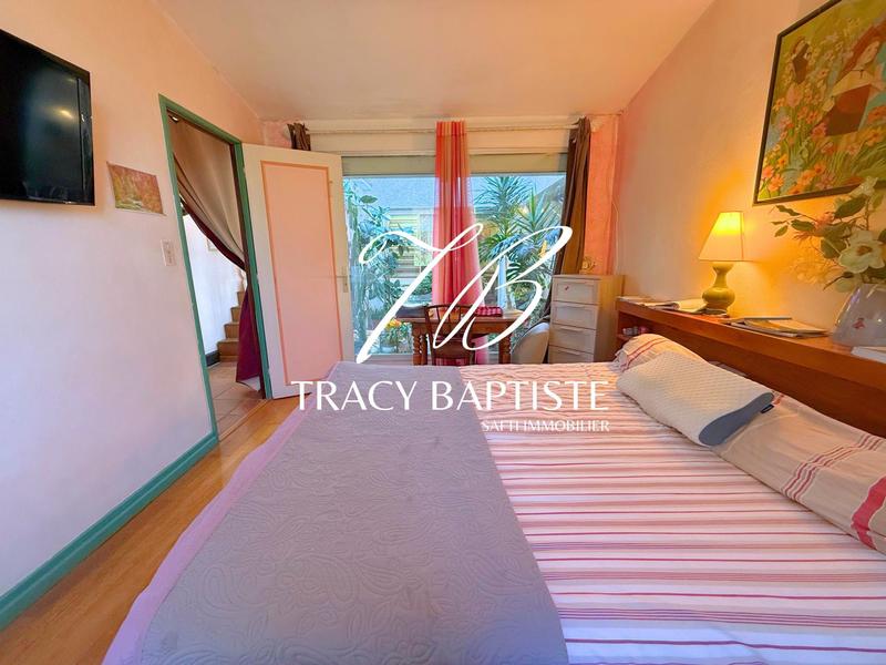 Maison - 334 m² - 9 pièces