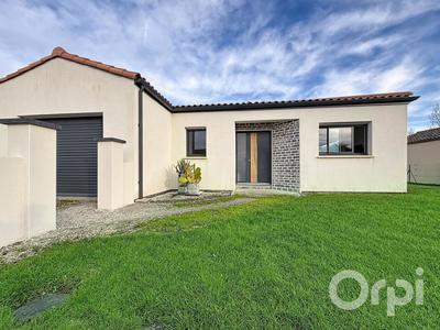 Maison - 106 m² - 4 pièces