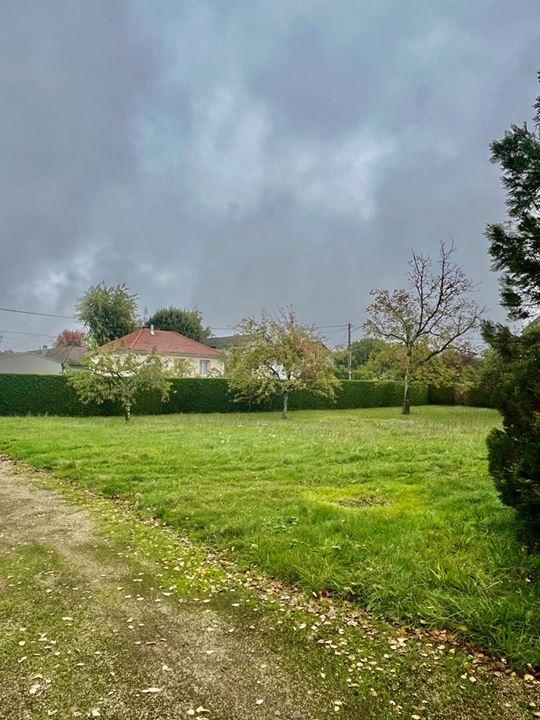 Terrain - 703 m²