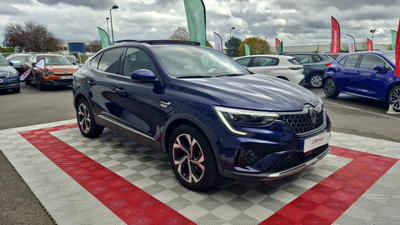 Renault Arkana E-Tech 145 - 23 Techno