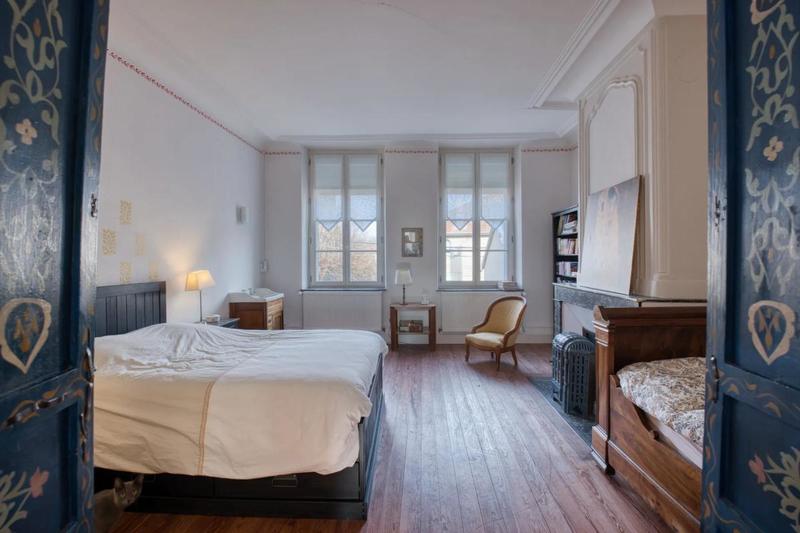 Maison bourgeoise - 180 m² - 12 pièces