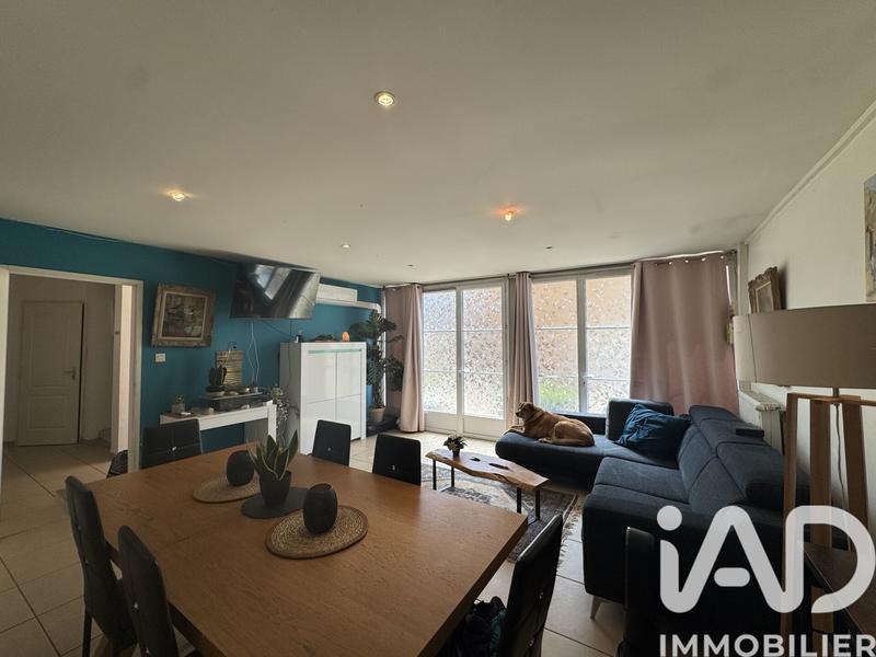 Maison - 217 m² - 8 pièces