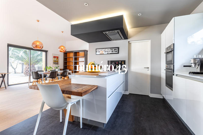 Maison contemporaine - 152 m² - 6 pièces